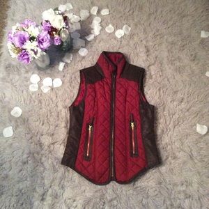 Last Kiss Stylish Red Puffer Vest gold zipper
